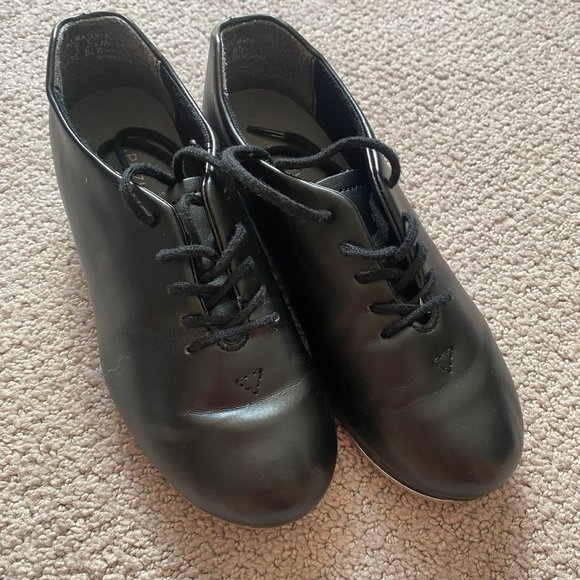 Tap Shoes - Picture 1 of 8